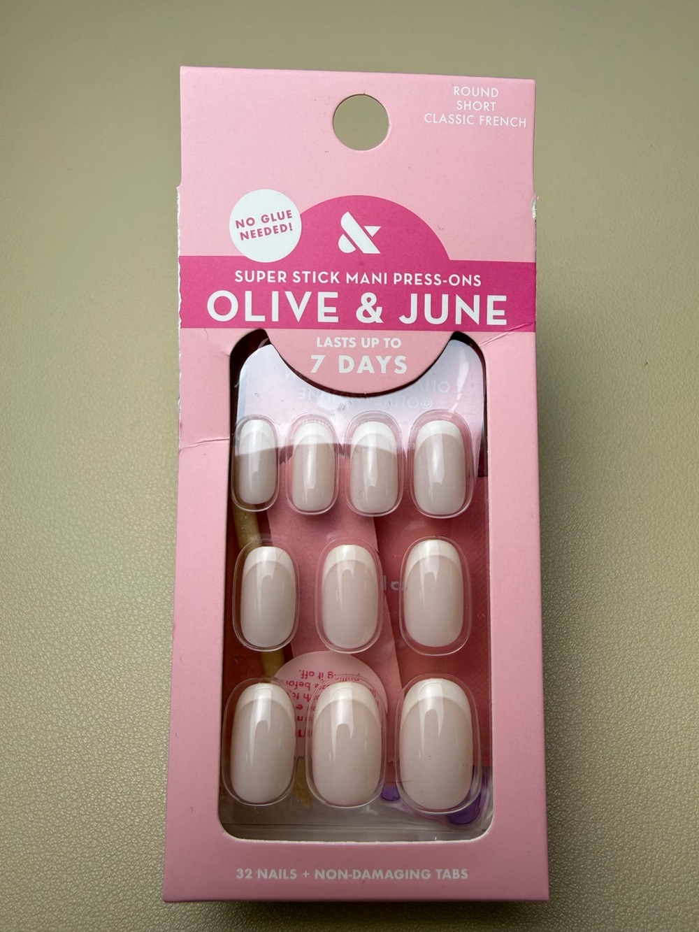 Olive & June Super Stick Mani Press-Ons, Round Short Classic French